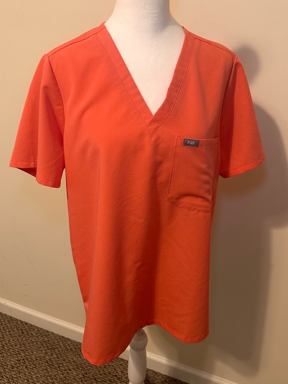 FIGS Hot Coral Catarina Technical Collection Scrub Top Size XS